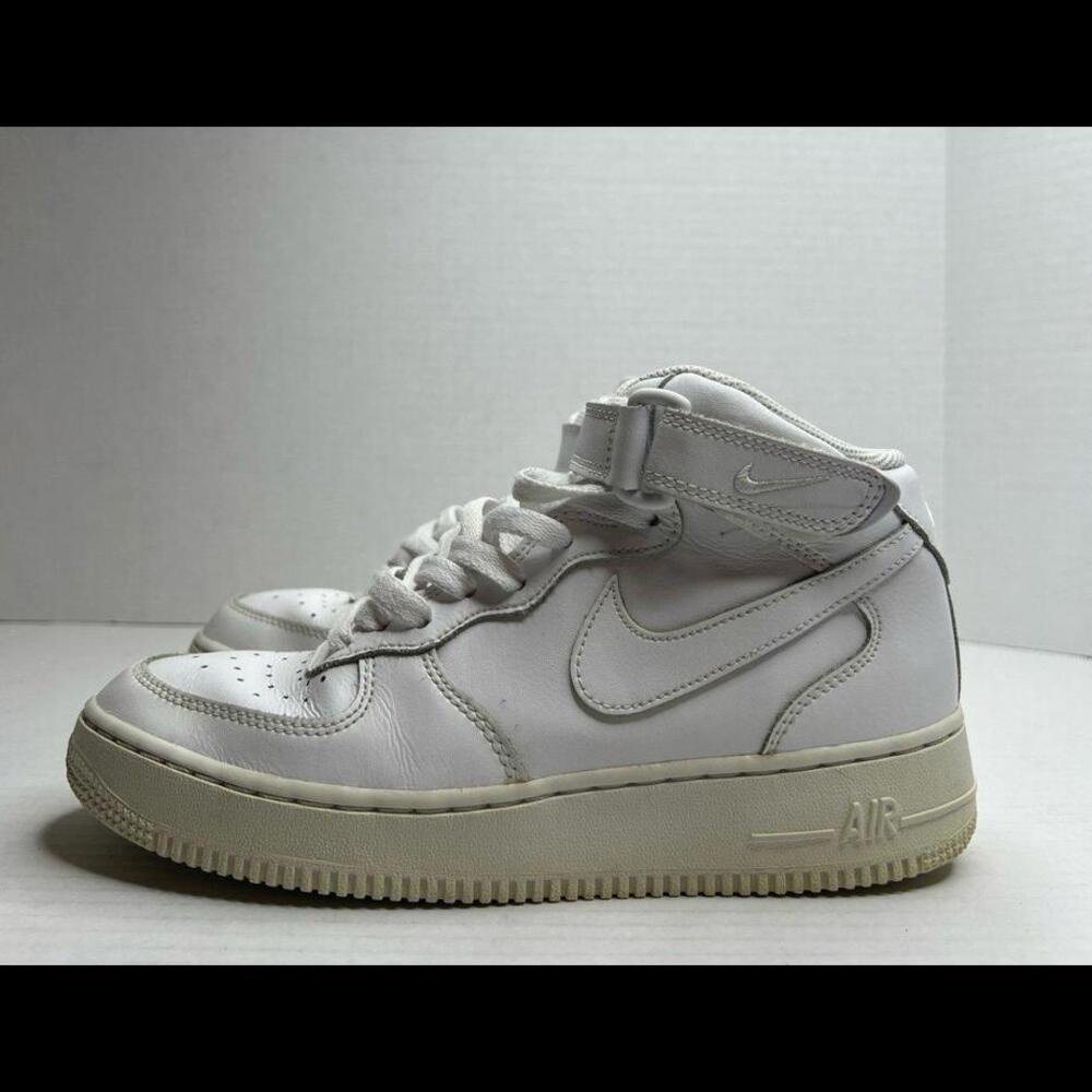Nike Air Force 1 Mid Shoes - Size 6Y